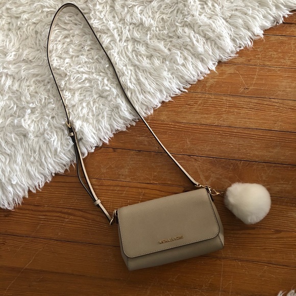 ↠ SOLD ↞ - Picture 5 of 6